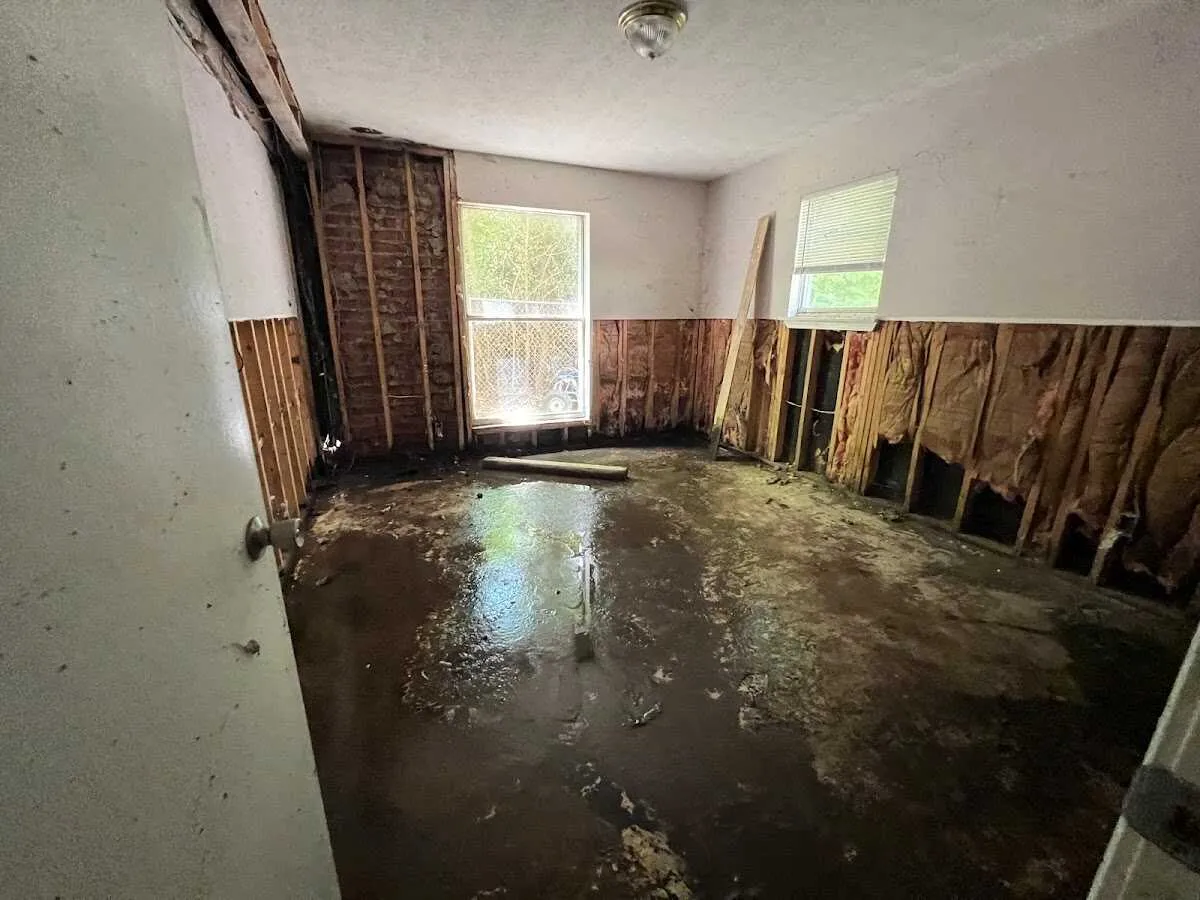 Water Damage Restoration services in Washington, IN